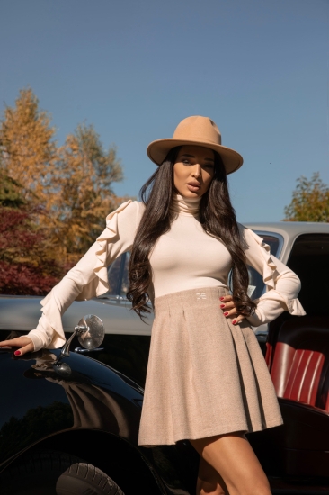 Поло в екрю "BELLE"