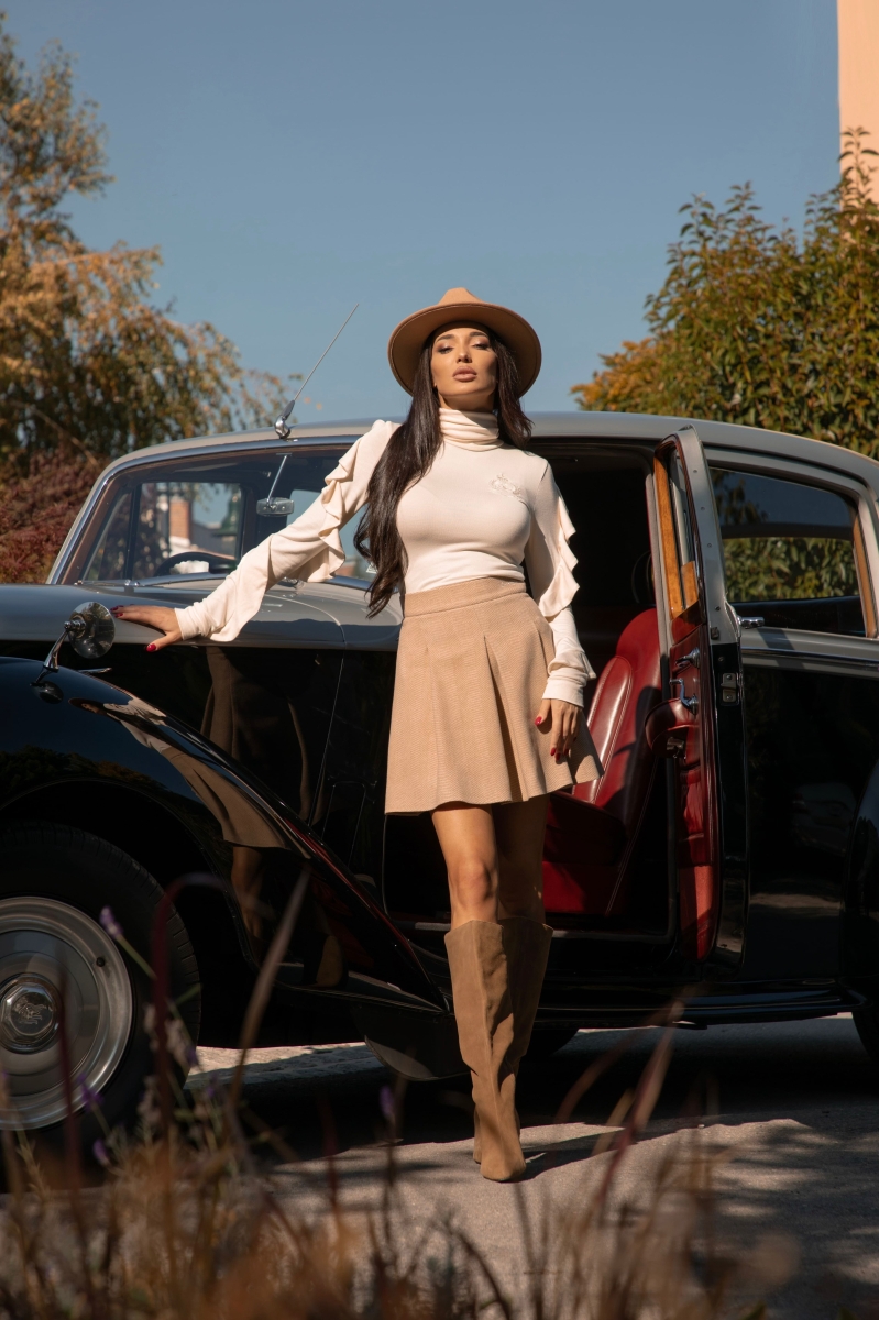 Поло в екрю "BELLE"