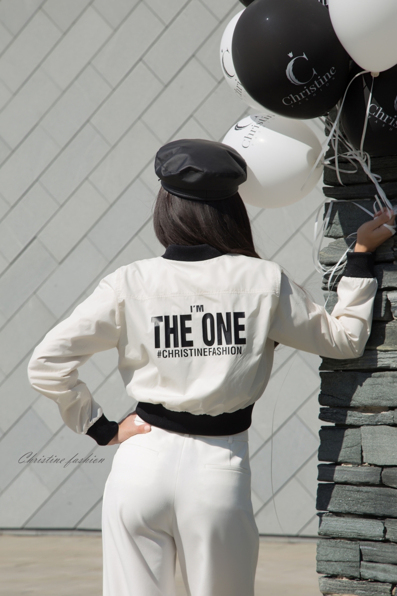 Бяло яке "THE ONE"