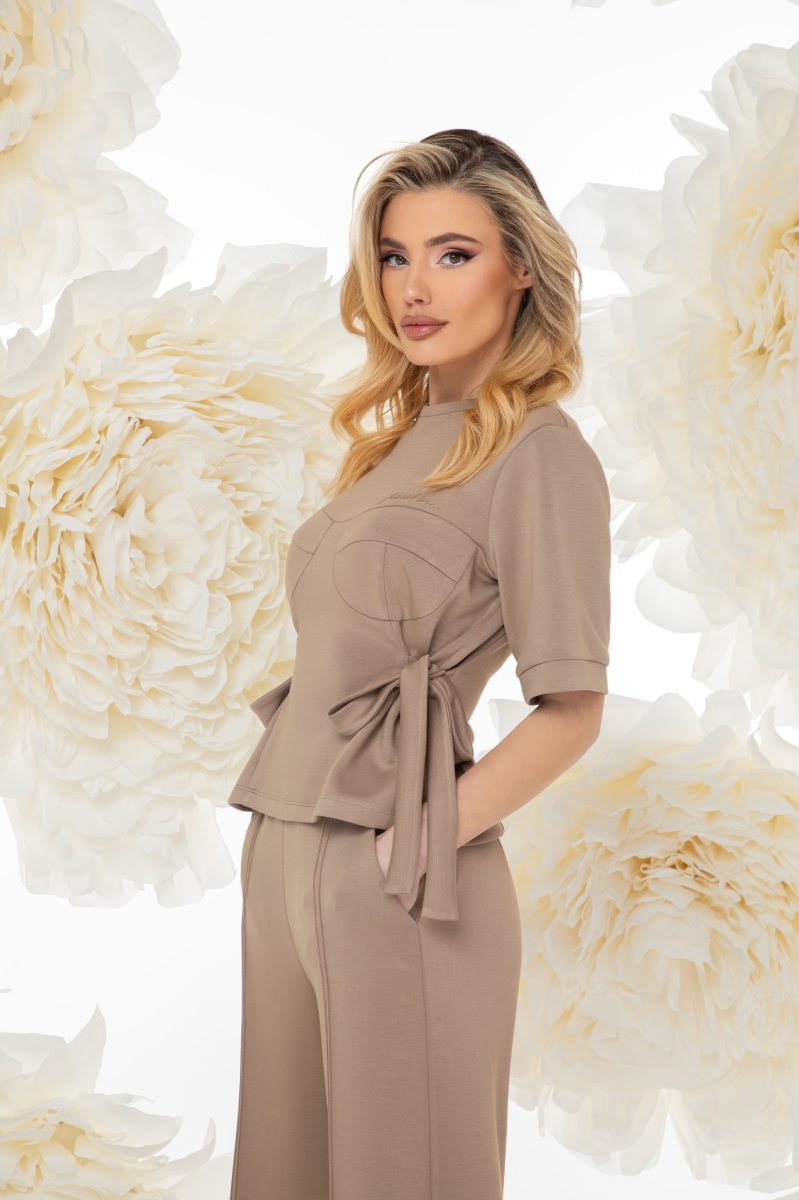 Спортно-елегантен сет "SILHOUETTE"